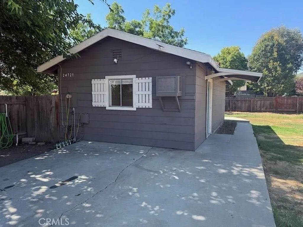 Photo of 24721 4th Street, Murrieta, CA 92562 (MLS # TR25216457)