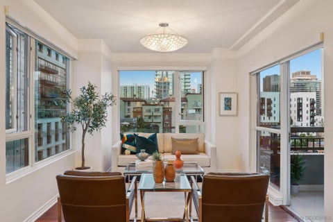 Photo of 300 W Beech ST #608, San Diego, CA 92101 (MLS # 260017685)
