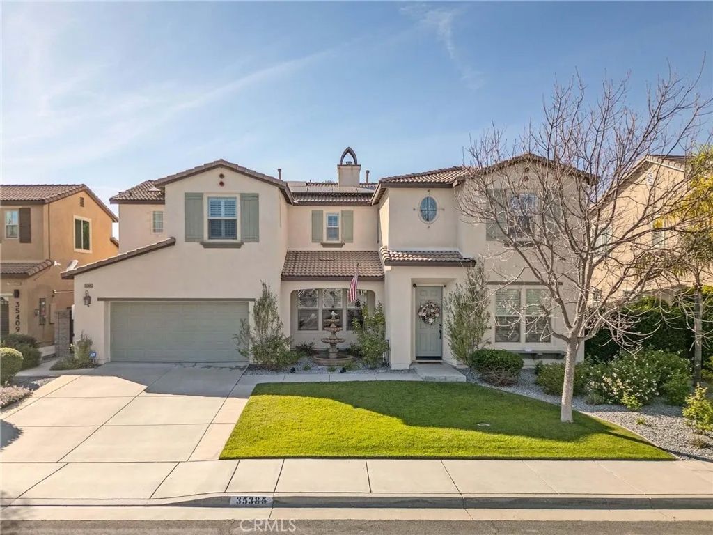Photo of 35385 Summerholly Lane, Murrieta, CA 92563 (MLS # SW26058082)