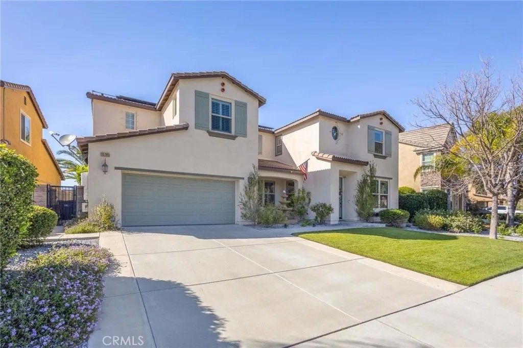 Photo of 35385 Summerholly Lane, Murrieta, CA 92563 (MLS # SW26058082)