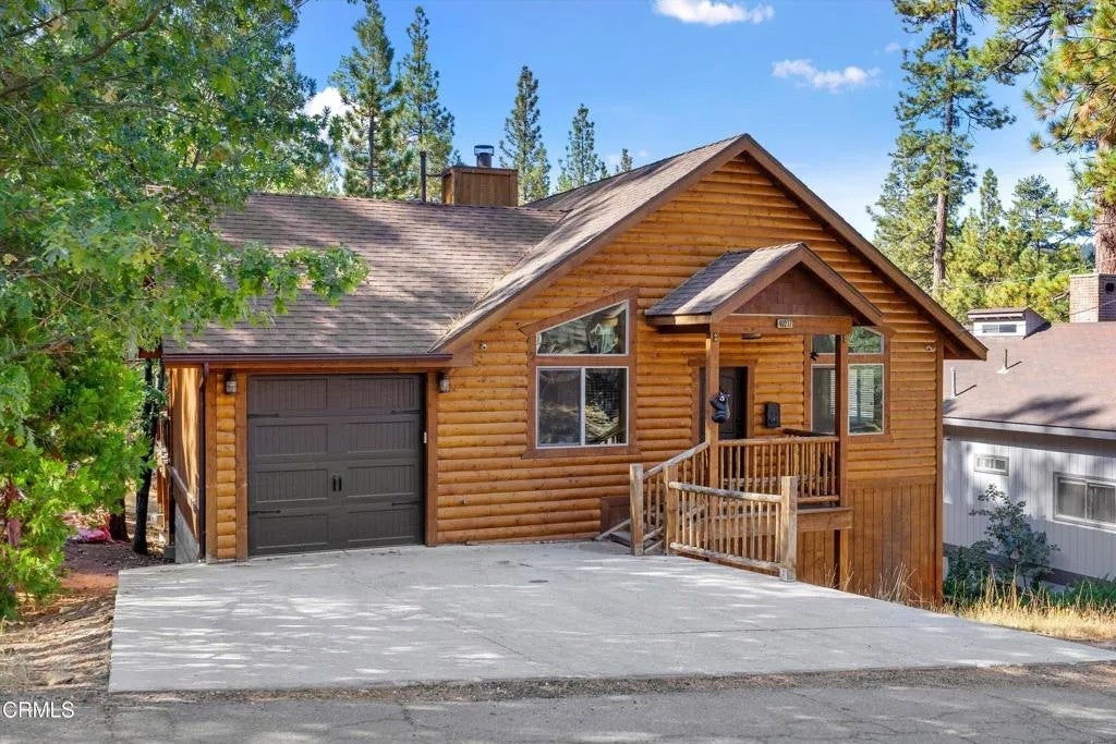 Photo of 40217 Dream Street, Big Bear Lake, CA 92315 (MLS # P1-28873)