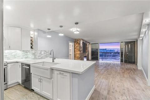 Photo of 700 E Ocean Boulevard #1208, Long Beach, CA 90802 (MLS # PW25259317)