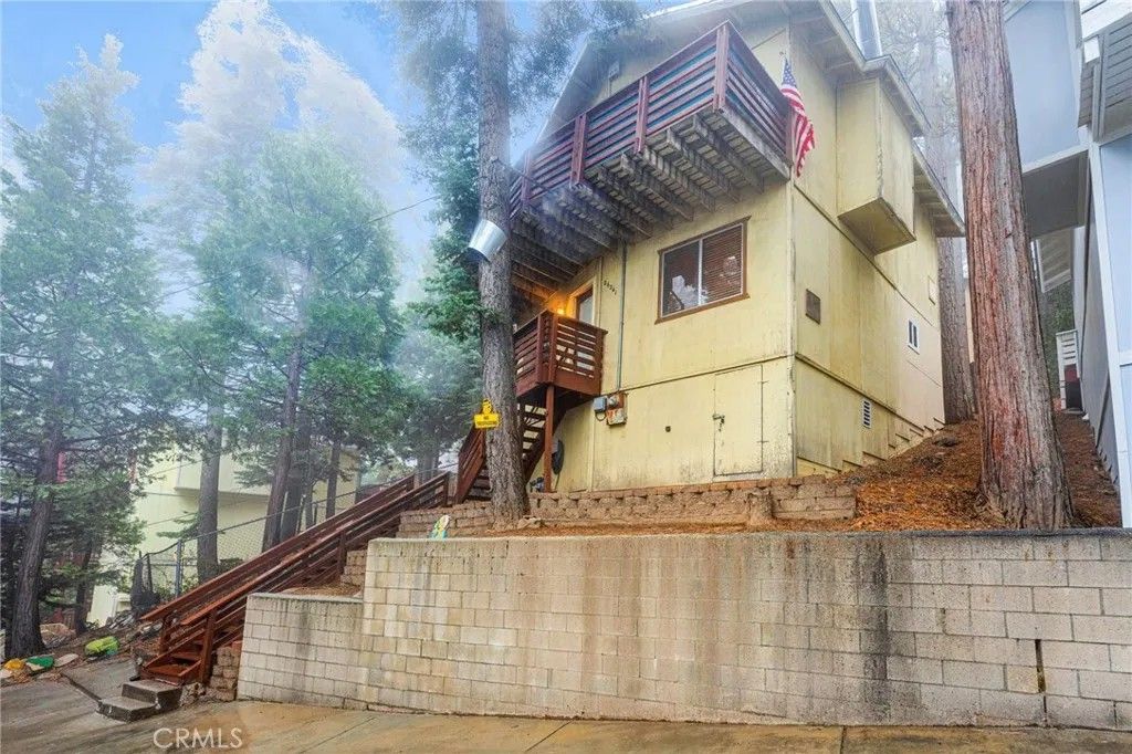 Photo of 26241 Boulder Lane, Twin Peaks, CA 92391 (MLS # IG26085030)