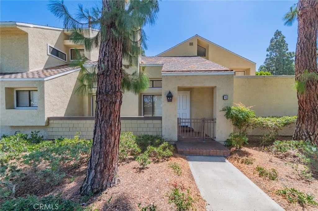 Photo of 16 Claret, Irvine, CA 92614 (MLS # WS26086290)
