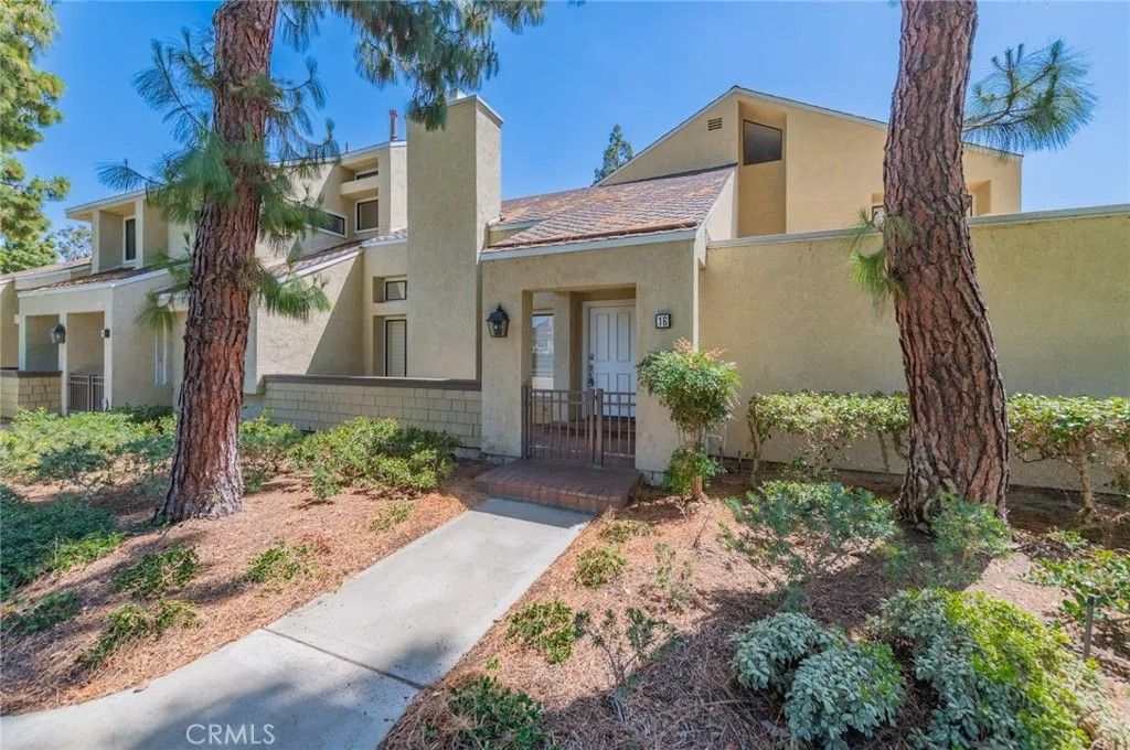 Photo of 16 Claret, Irvine, CA 92614 (MLS # WS26086290)