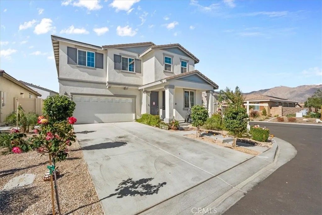 728 Freesia Circle