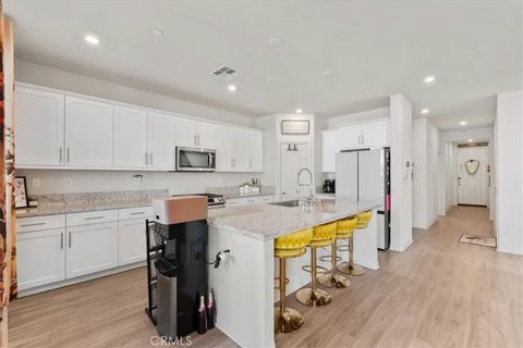 Tiny photo for 728 Freesia Circle, San Jacinto, CA 92583 (MLS # IG25252388)