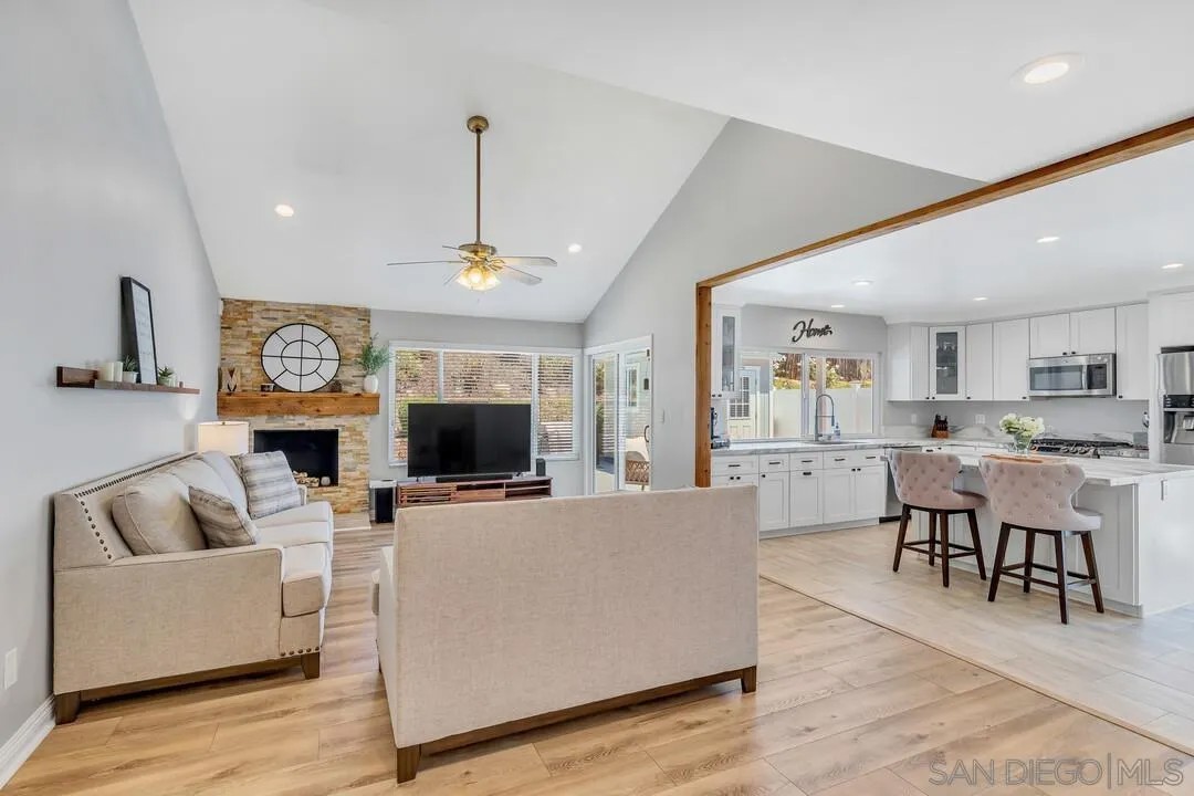 13533 Mora Cir