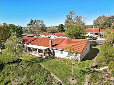 Photo of 27952 Calle Casal, Mission Viejo, CA 92692 (MLS # OC26047965)
