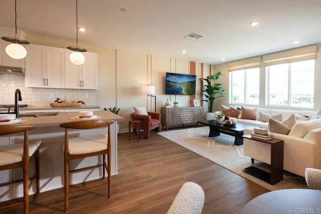 Photo of 511 Avenida Centro #103, Chula Vista, CA 91910 (MLS # NDP2603710)