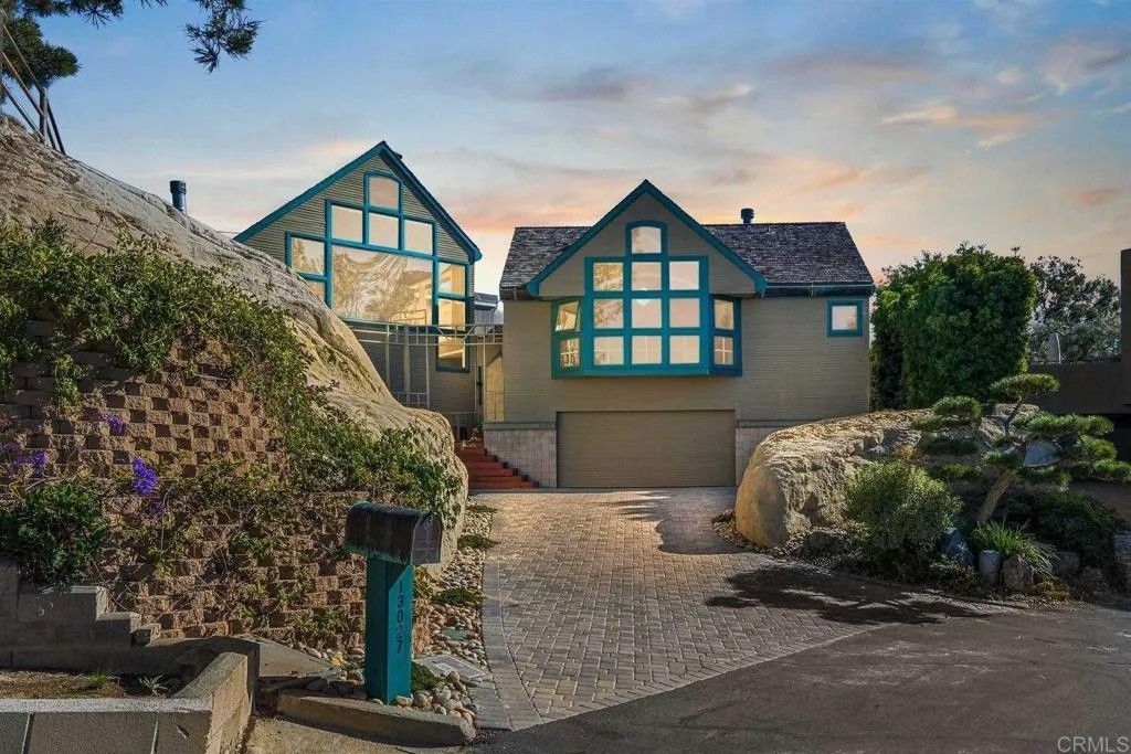 Photo of 13027 Via Latina, Del Mar, CA 92014 (MLS # NDP2601471)