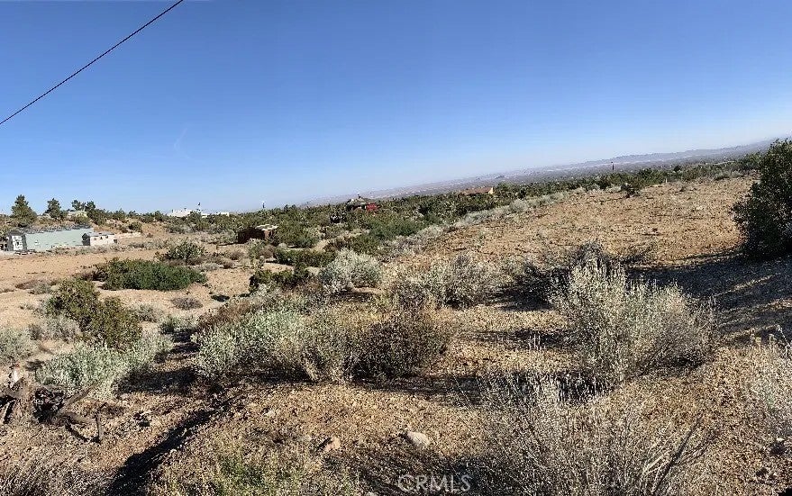 Photo of 1970 Sunnyslope Rd, Pinon Hills, CA 92372 (MLS # CV26213195)