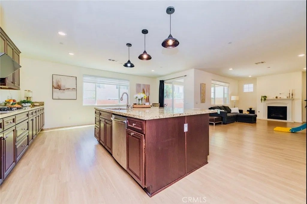 3114 E Yellowstone Drive