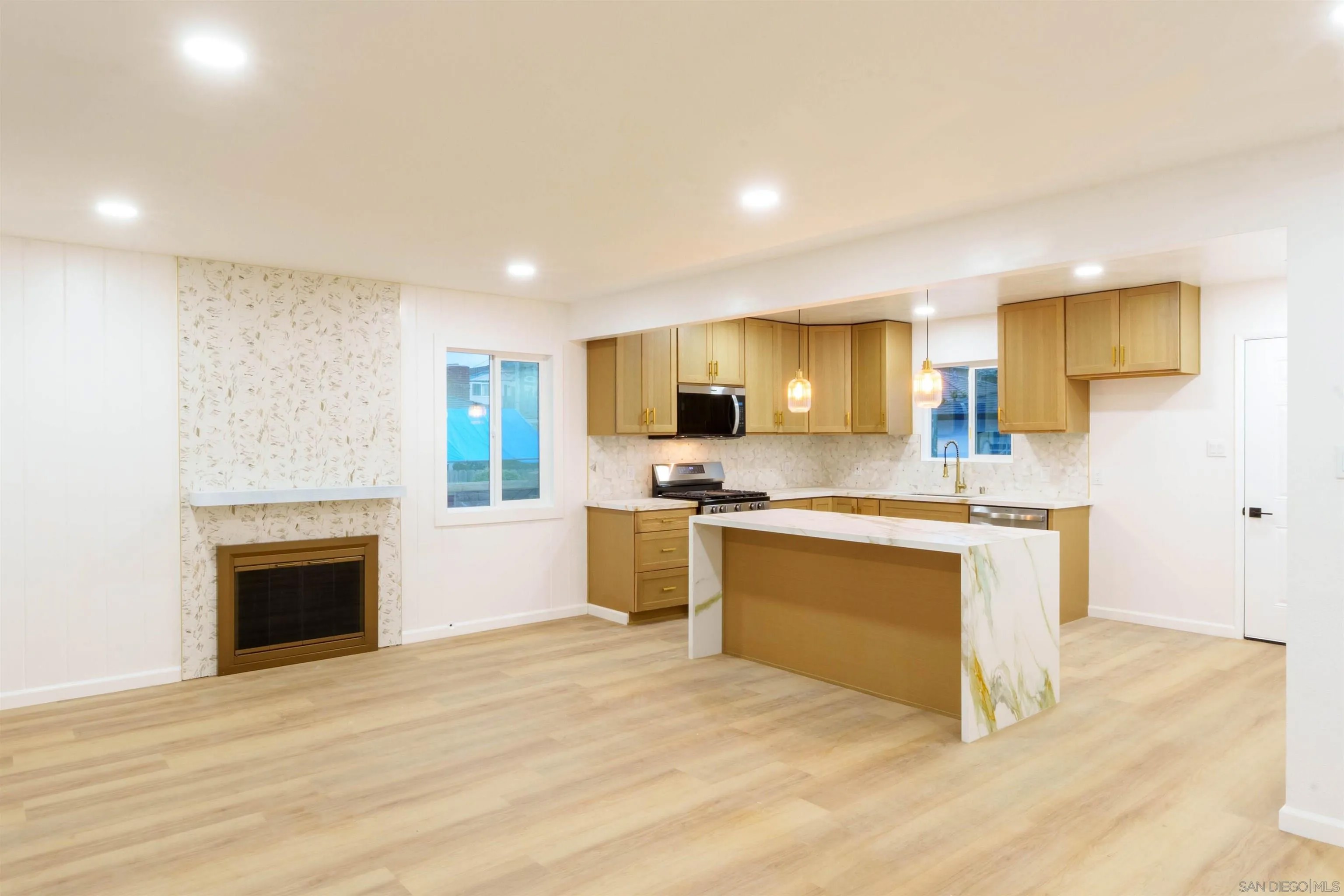 710 Morse