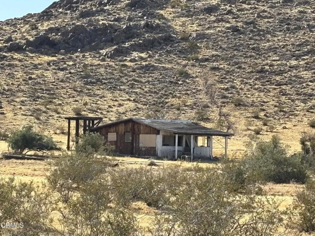 Photo of 11726 Jasper Avenue, Lucerne Valley, CA 92356 (MLS # P1-27610)