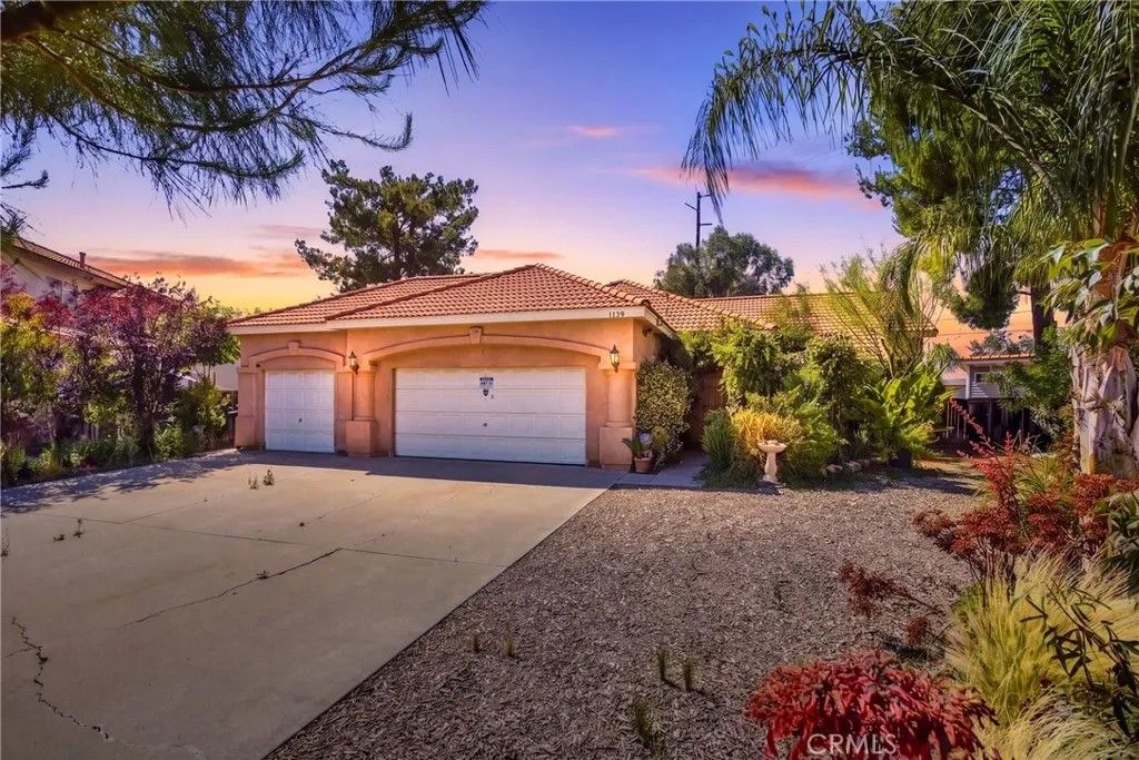 Photo of 1129 Osprey Street, San Jacinto, CA 92583 (MLS # SW26111211)
