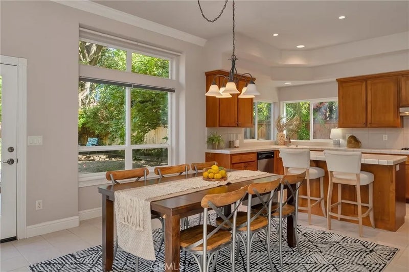 122 Secluded Oaks Court