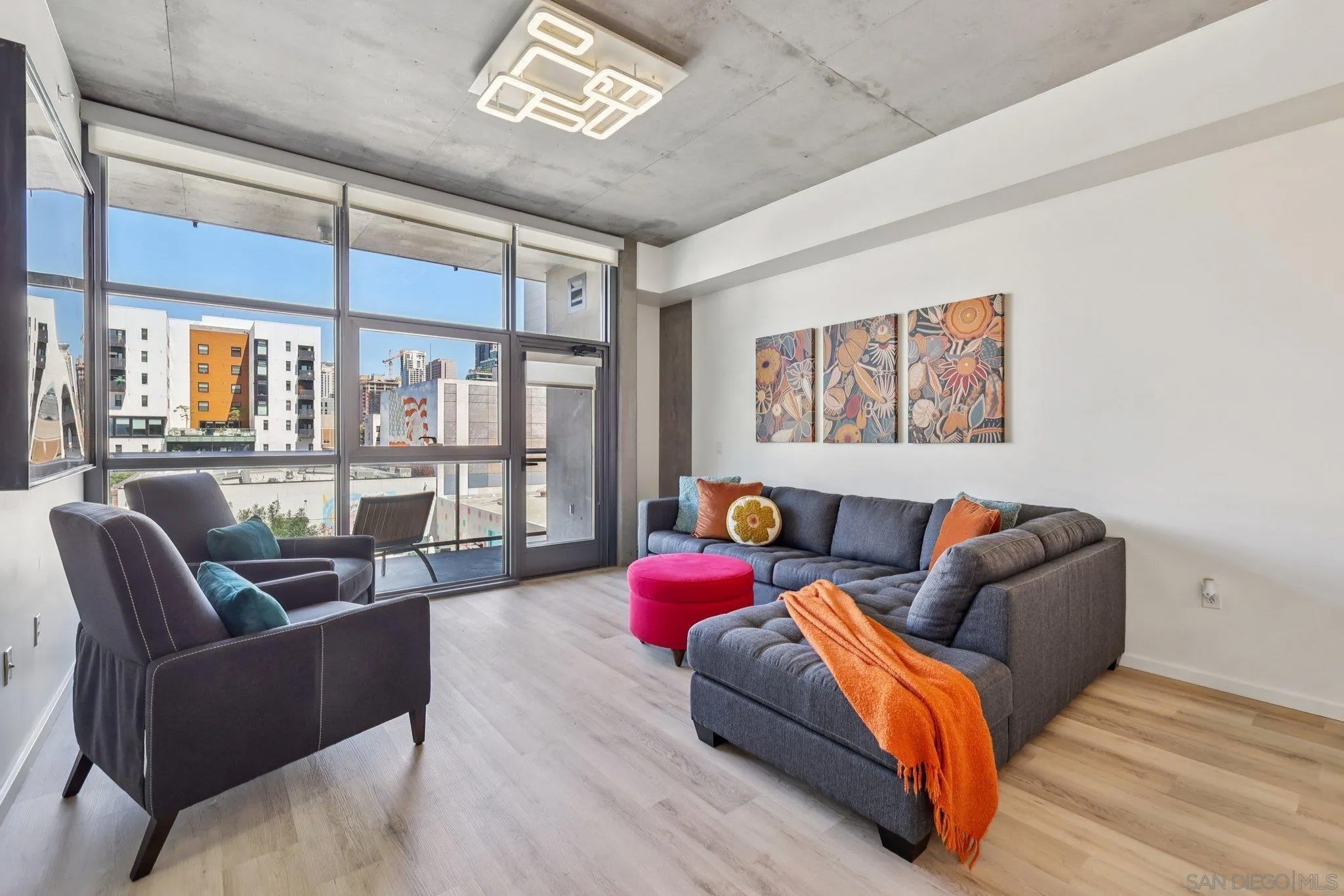 1494 Union St 403