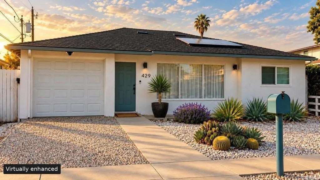 Photo of 429 Garfield Street, Oceanside, CA 92054 (MLS # NDP2609687)