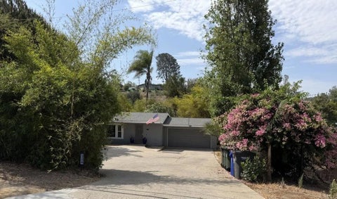 Photo of 1119 Monte Vista Drive, Vista, CA 92084 (MLS # NDP2606826)