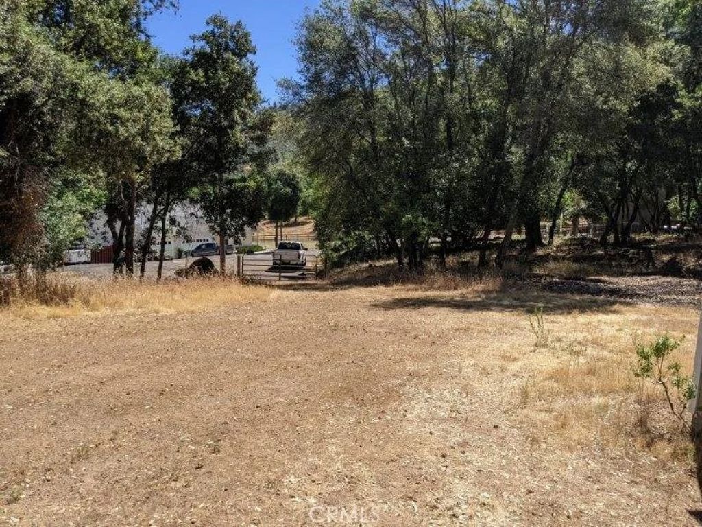 Photo of 6535 Pleasant Ct, Kelseyville, CA 95451 (MLS # LC26081383)