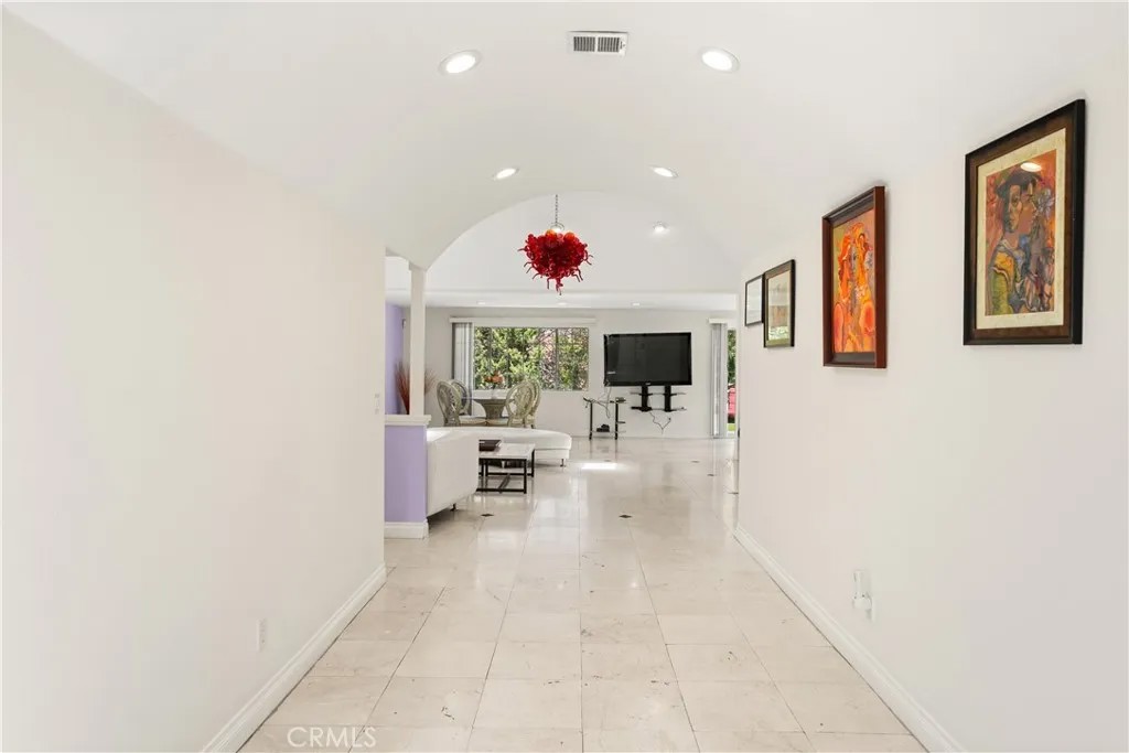 18841 Pasadero Drive