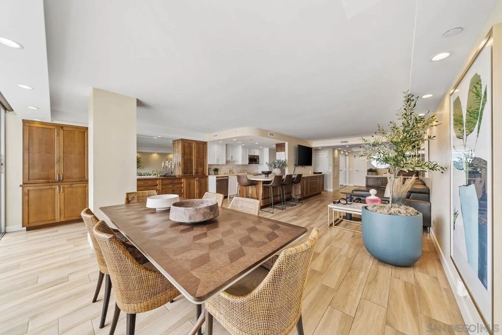 Photo of 1780 Avenida Del Mundo #901, Coronado, CA 92118 (MLS # 250035956)