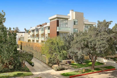 257 S Hudson Avenue 301 Pasadena CA 91101