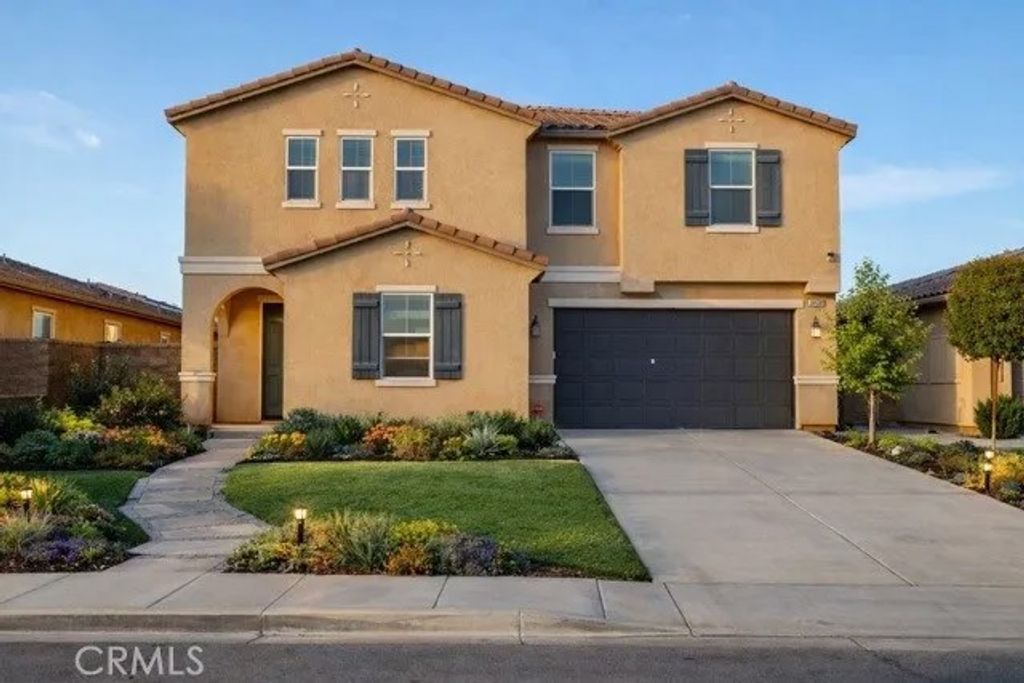 Photo of 30538 Oasis Rd, Murrieta, CA 92563 (MLS # SW26029631)