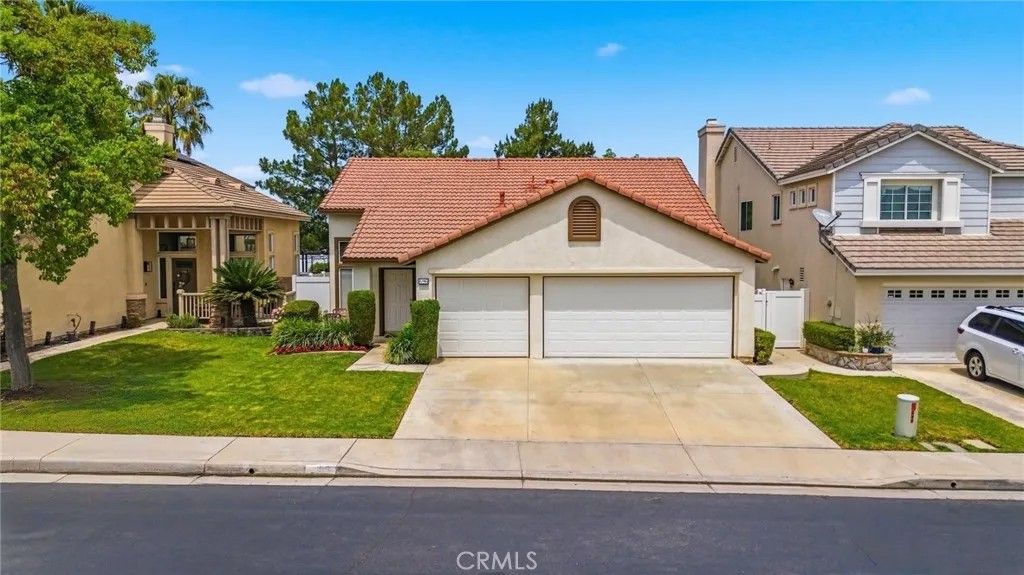 Photo of 696 Avondale Drive, Corona, CA 92879 (MLS # CV26098049)