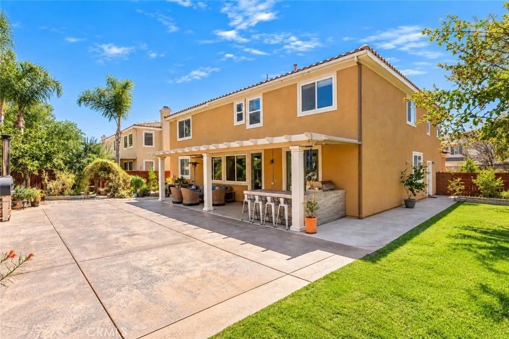1448 Moonlight Drive