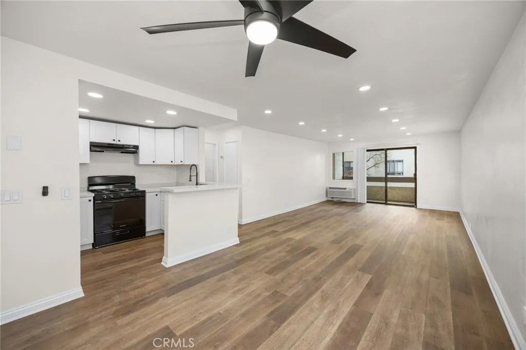 Photo of 600 W 3rd St #B205, Santa Ana, CA 92701 (MLS # PW26007962)