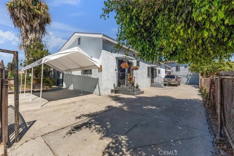 1237 E 76th