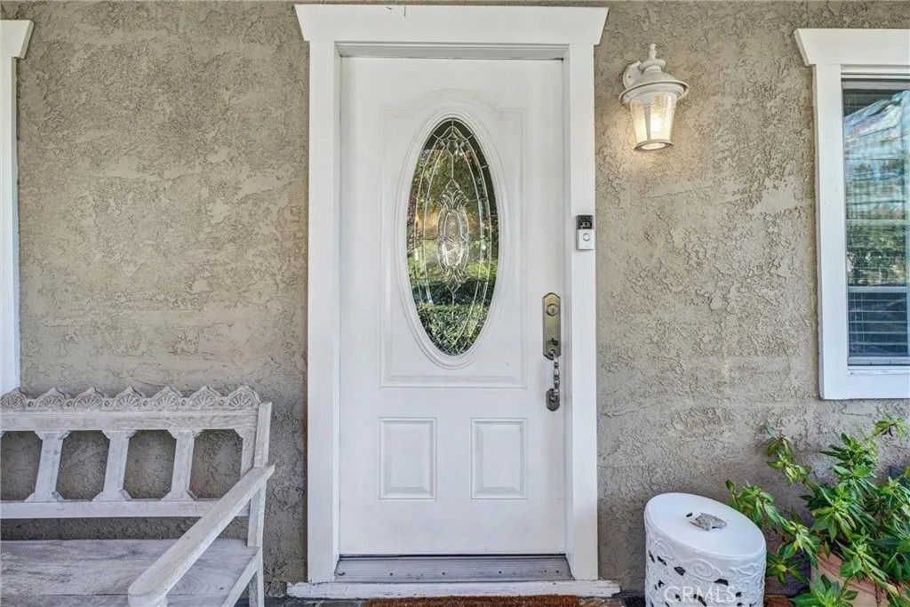 Photo of 4816 Stratford Rd, Los Angeles, CA 90042 (MLS # PW26006376)