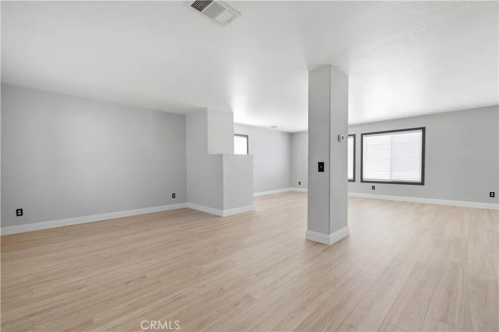 4310 Norval
