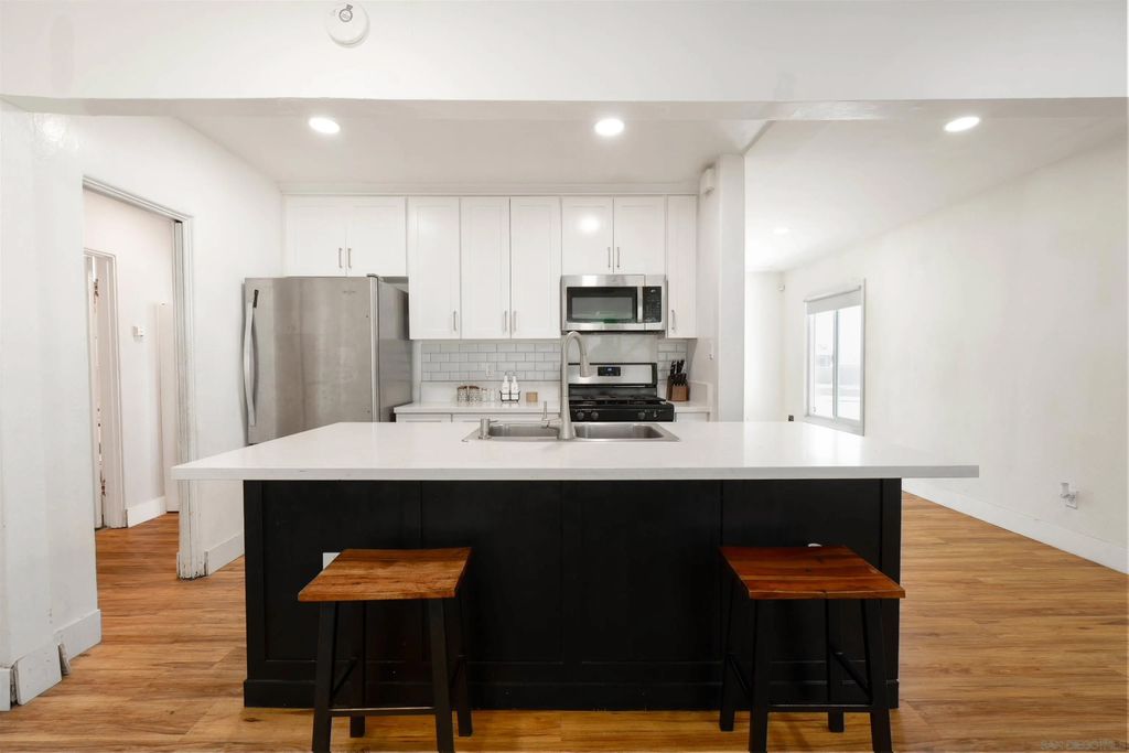 Photo of 1015 4th Ave, Chula Vista, CA 91911 (MLS # 260010190)