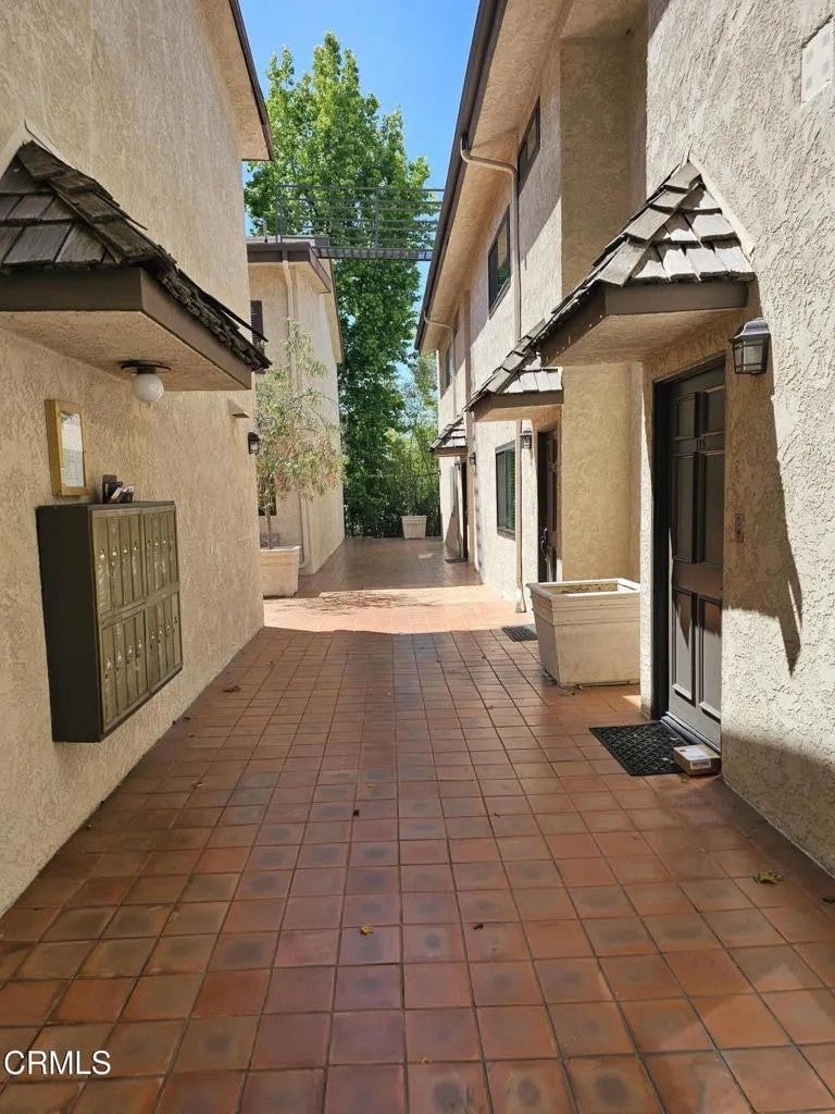 12330 Magnolia Boulevard 106