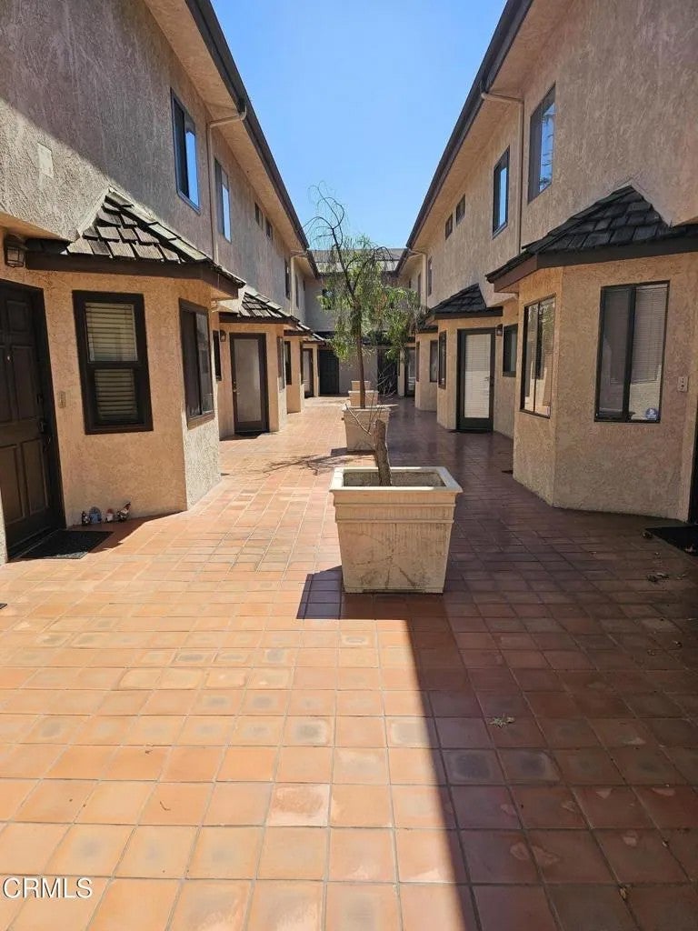 12330 Magnolia Boulevard 106