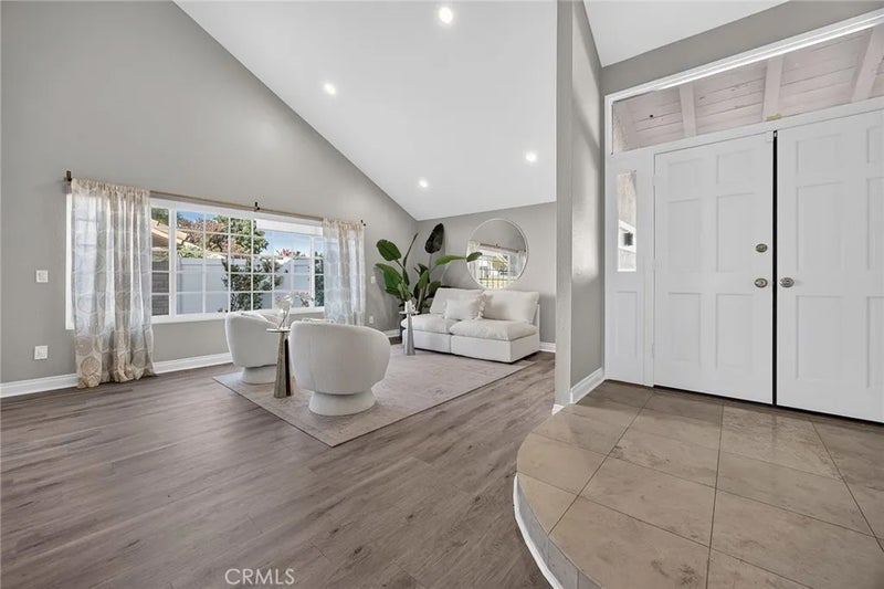 151 S Quintana Dr