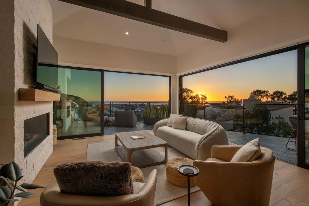 Photo of 12994 Via Esperia, Del Mar, CA 92014 (MLS # 260006923)