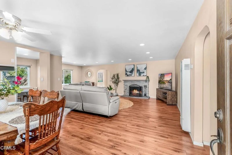 3287 Curt Drive