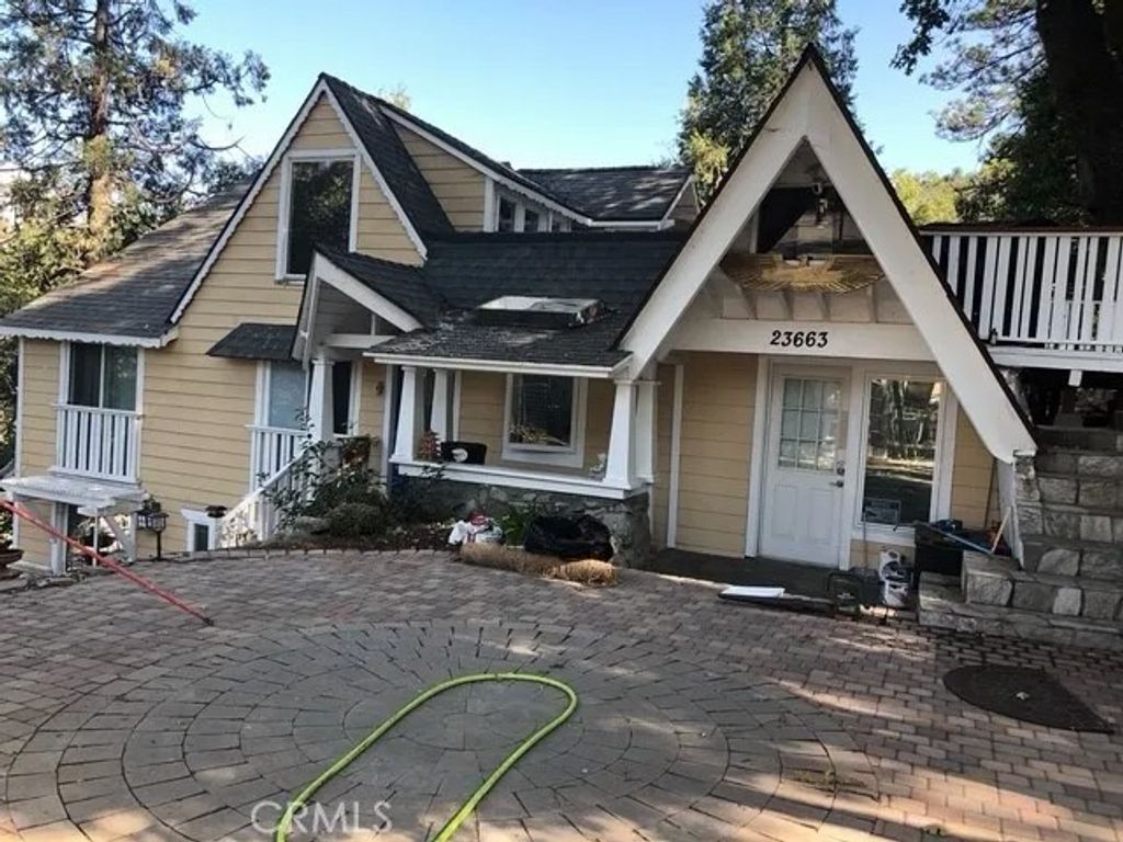 Photo of 23663 Lake Dr, Crestline, CA 92325 (MLS # PW26093944)