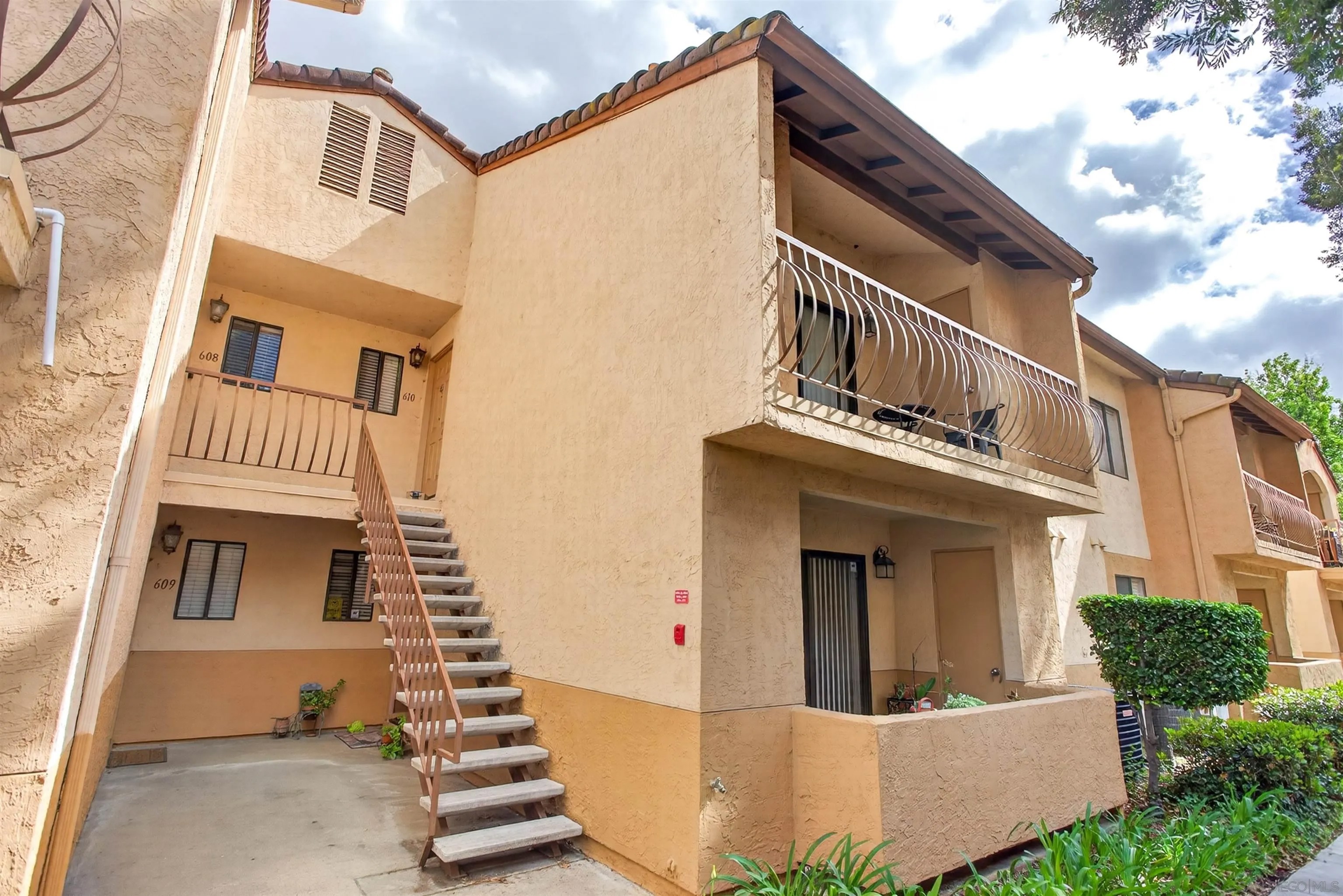 12191 Cuyamaca College Dr East 611