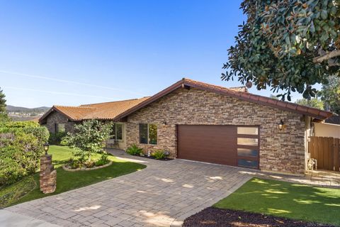 7548 Viejo Castilla Way Carlsbad CA 92009