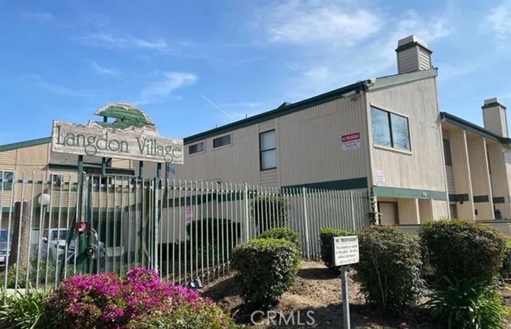 Photo of 8430 Langdon #3, North Hills, CA 91343 (MLS # SR26025082)