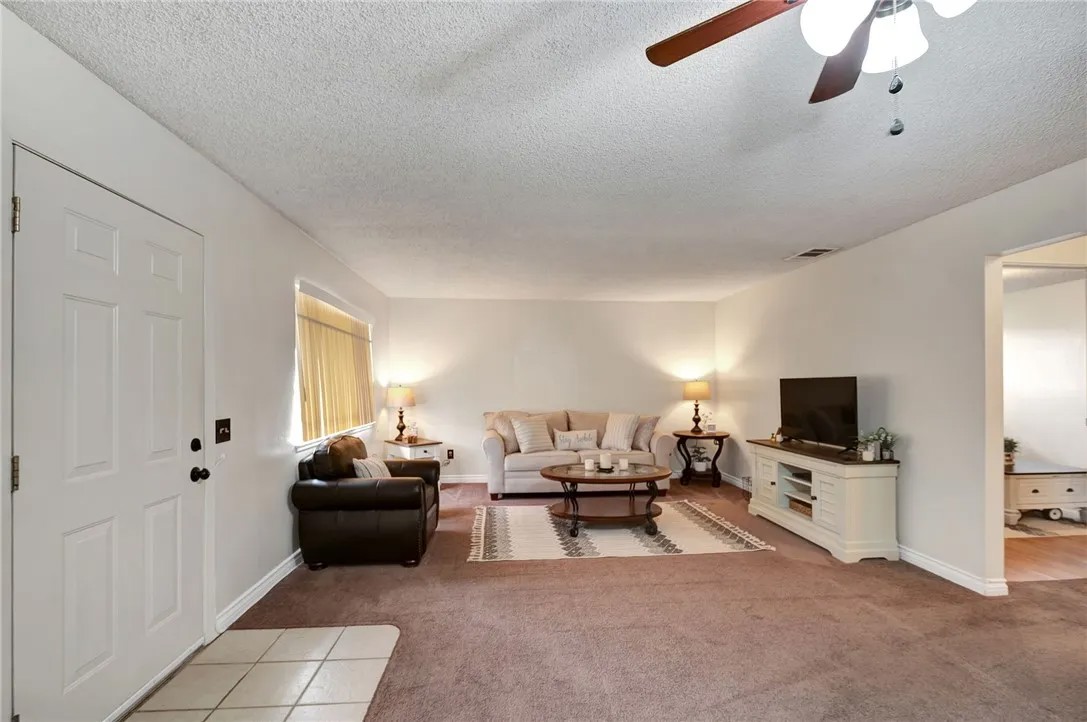 3504 Rainbow Lane