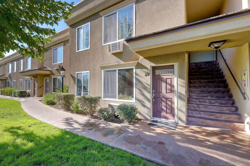 Photo of 792 Avocado Ave #29, El Cajon, CA 92020 (MLS # 250046168)
