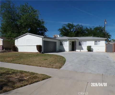 Photo of 44651 Rodin Avenue, Lancaster, CA 93535 (MLS # SR26074889)