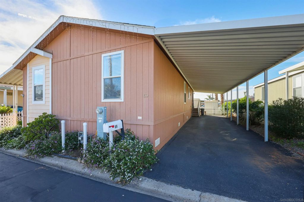 Photo of 450 E Bradley Ave #SPC 69, El Cajon, CA 92021 (MLS # 260002101)