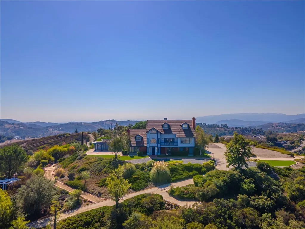 26710 Camino Seco